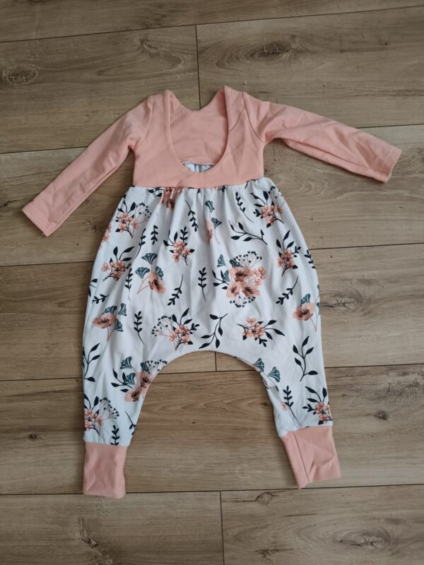 Finella - kombinezon w kwiaty elastycznny - 80 cm