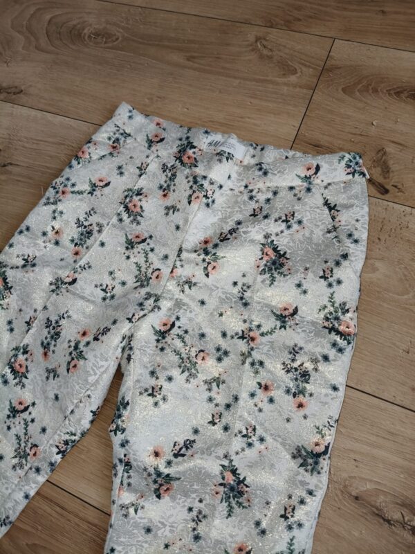 H&M - spodnie z połyskiem - ecru - 134 cm