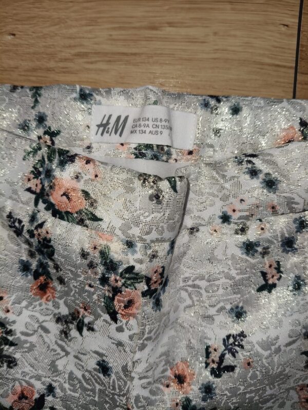 H&M - spodnie z połyskiem - ecru - 134 cm